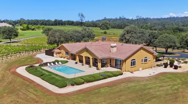 $1,599,000 | 18687 Rosemary Lane, Grass Valley, CA 95949