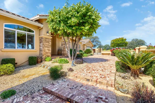 $1,599,000 | 18687 Rosemary Lane, Grass Valley, CA 95949