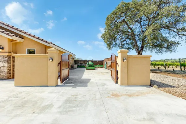 $1,599,000 | 18687 Rosemary Lane, Grass Valley, CA 95949