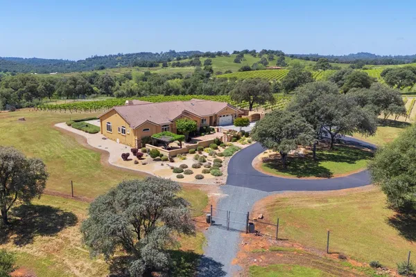$1,599,000 | 18687 Rosemary Lane, Grass Valley, CA 95949