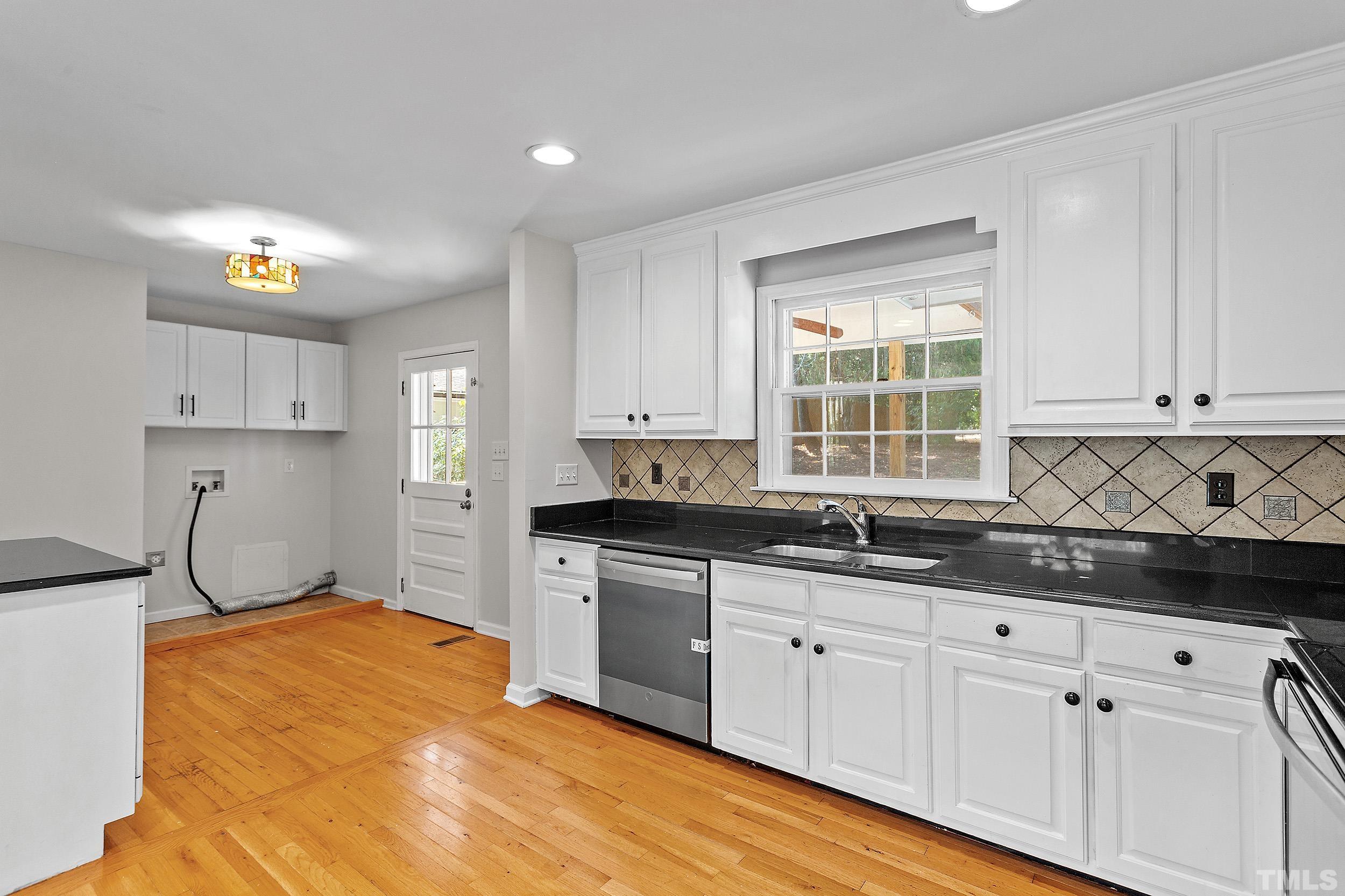 4017 Spruce Drive Raleigh, NC 27612 - Photo 24 of 36