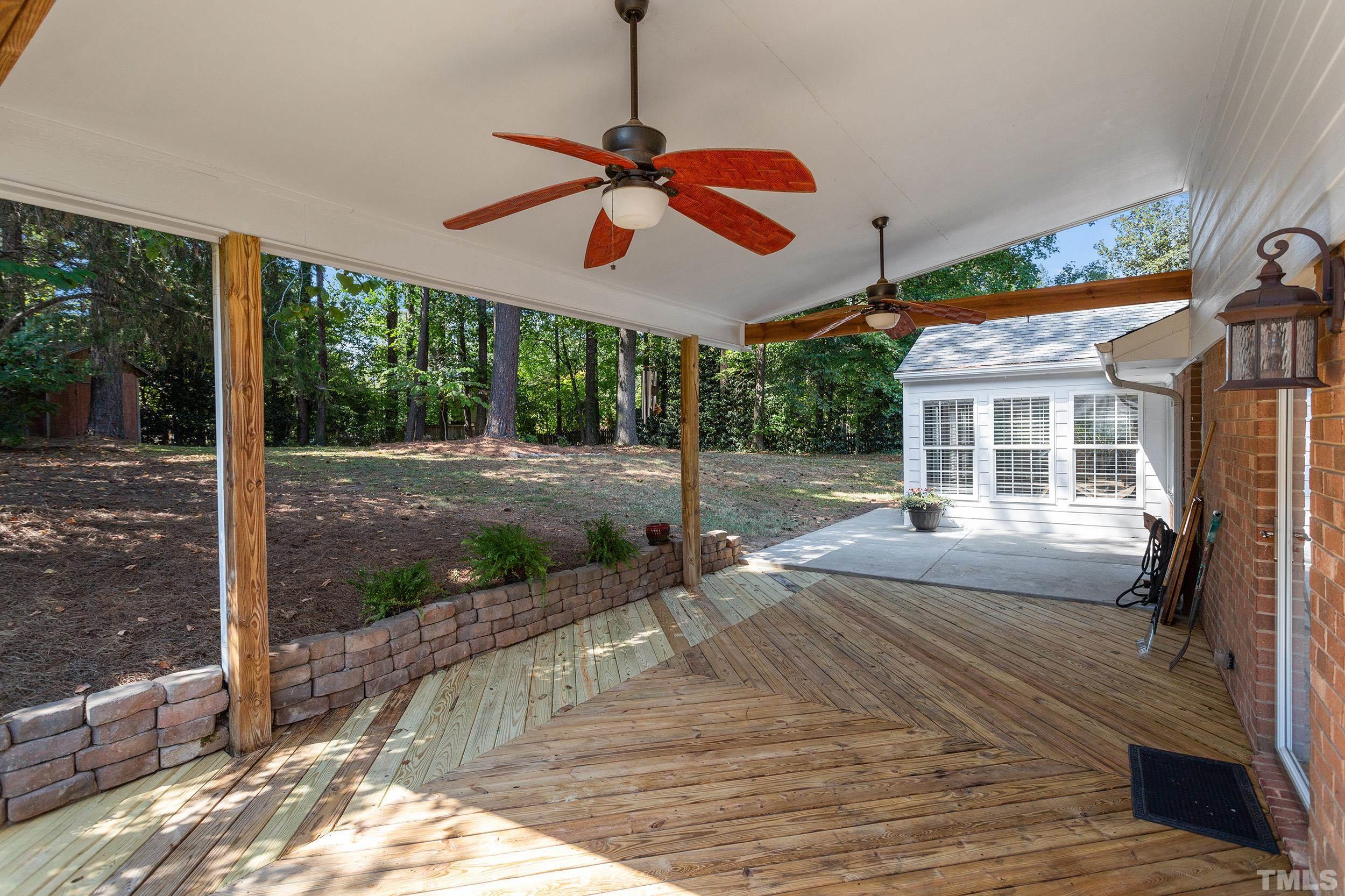 4017 Spruce Drive Raleigh, NC 27612 - Photo 4 of 36