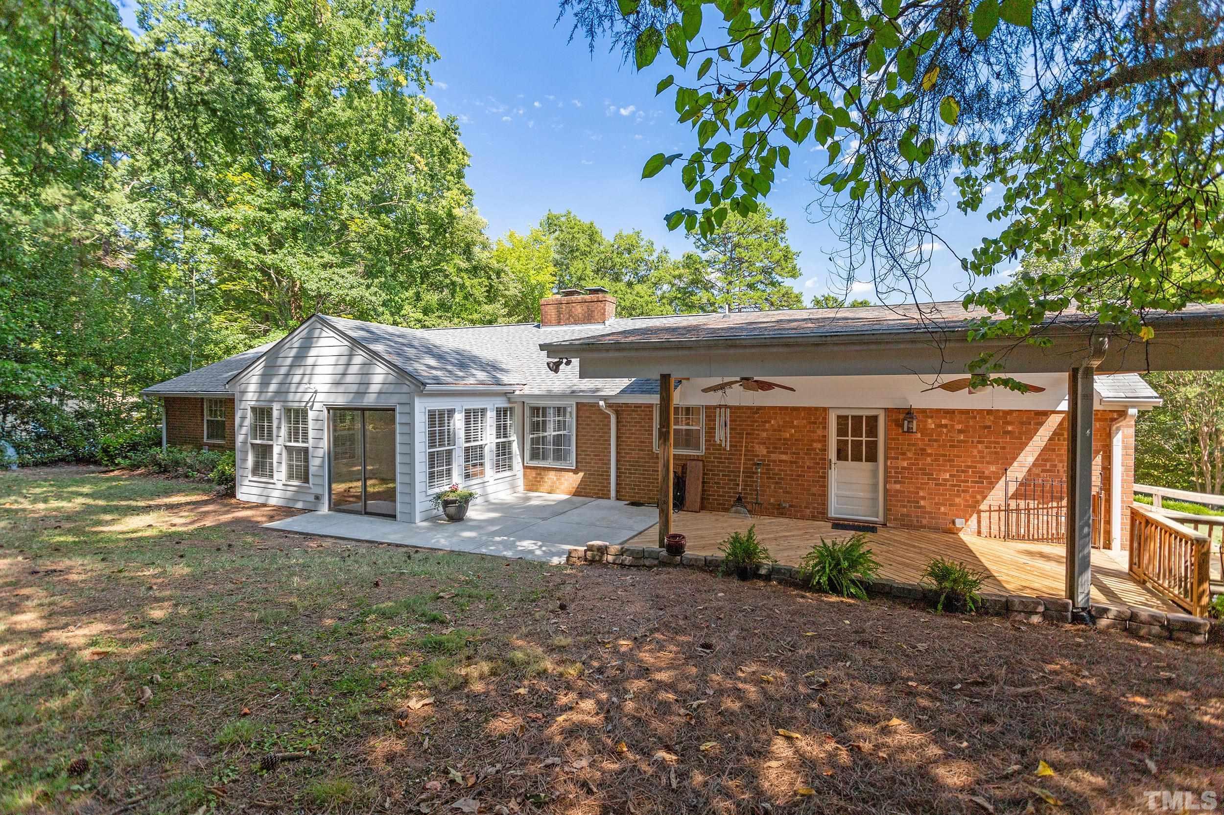 4017 Spruce Drive Raleigh, NC 27612 - Photo 6 of 36