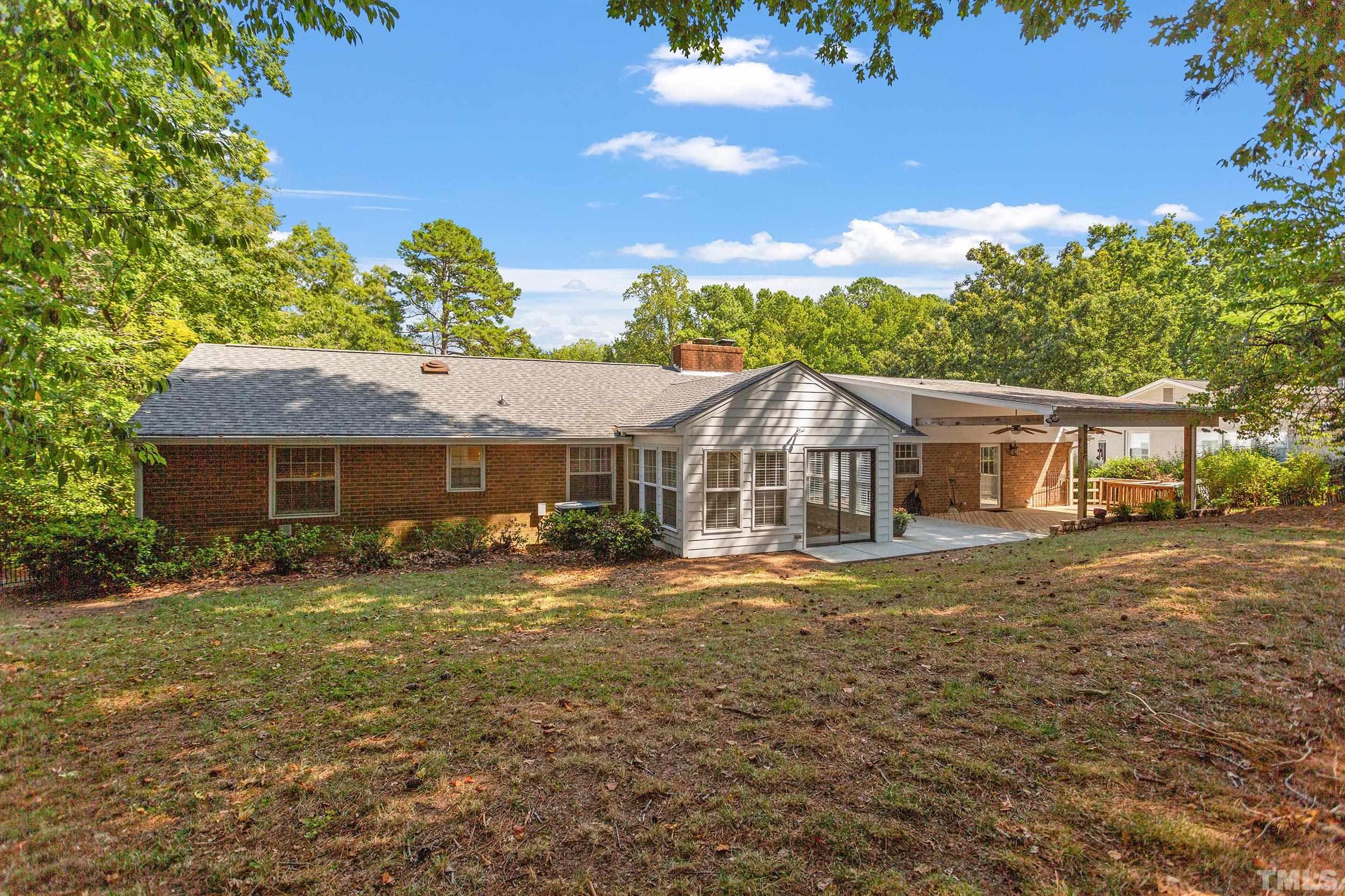 4017 Spruce Drive Raleigh, NC 27612 - Photo 7 of 36