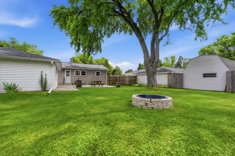 $315,000 | 733 9th Avenue, Grafton, WI 53024