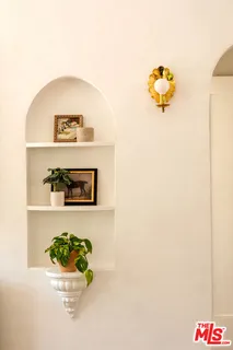 $999,000 | 643 North Vendome Street, Los Angeles, CA 90026