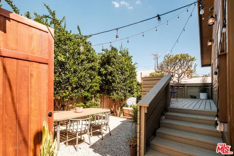 $999,000 | 643 North Vendome Street, Los Angeles, CA 90026