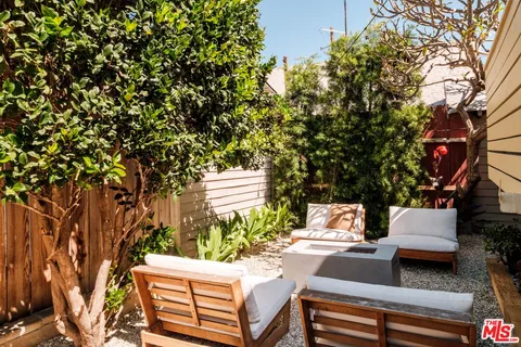 $999,000 | 643 North Vendome Street, Los Angeles, CA 90026