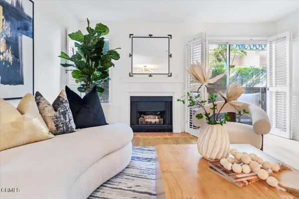 $779,000 | 961 East California Boulevard, Unit 109, Pasadena, CA 91106