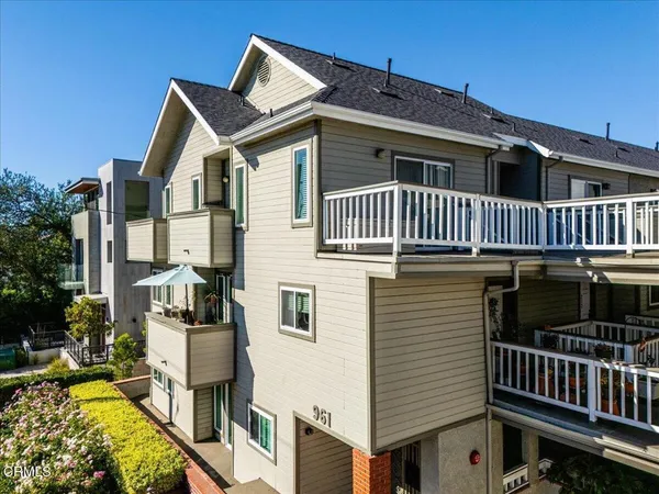 $779,000 | 961 East California Boulevard, Unit 109, Pasadena, CA 91106