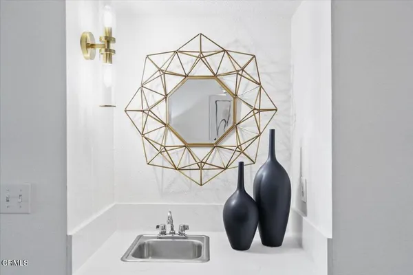 $779,000 | 961 East California Boulevard, Unit 109, Pasadena, CA 91106