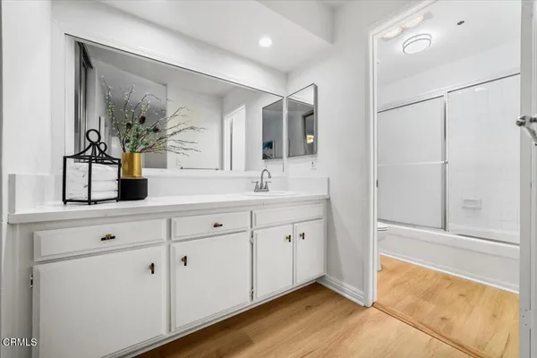$779,000 | 961 East California Boulevard, Unit 109, Pasadena, CA 91106