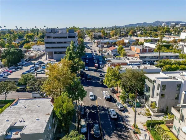 $779,000 | 961 East California Boulevard, Unit 109, Pasadena, CA 91106