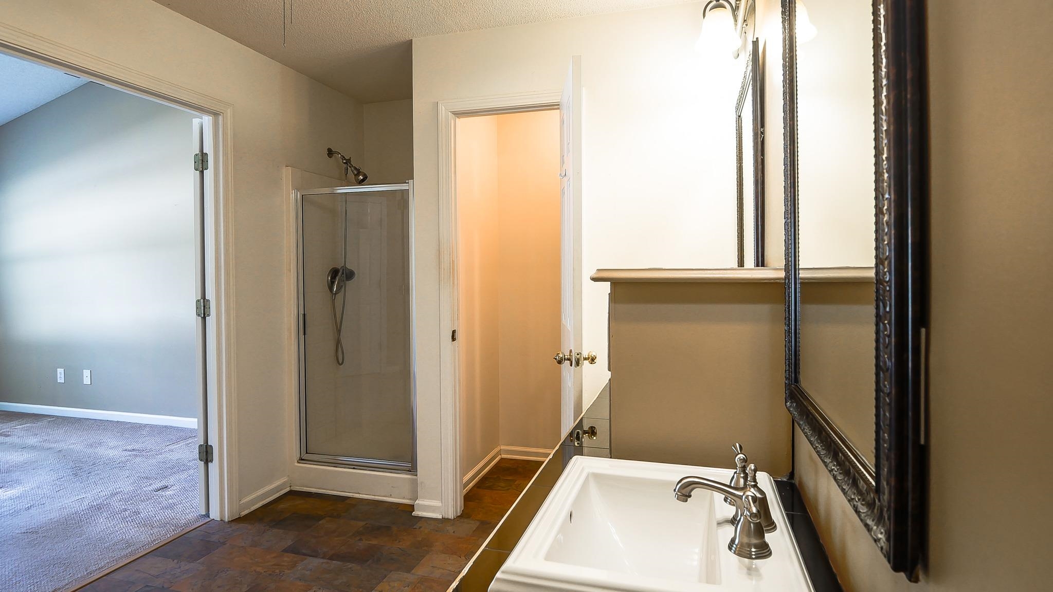 324 Claybrooke Drive Greer, SC 29650 - Photo 18 of 28 Bath