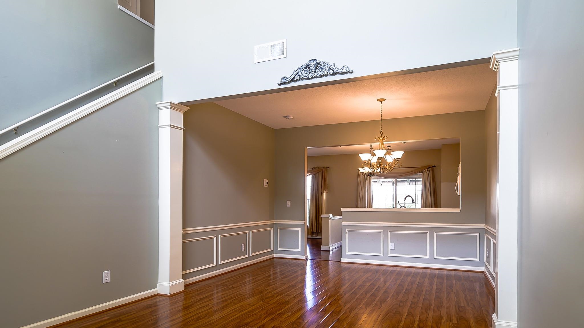 324 Claybrooke Drive Greer, SC 29650 - Photo 5 of 28 Living Room