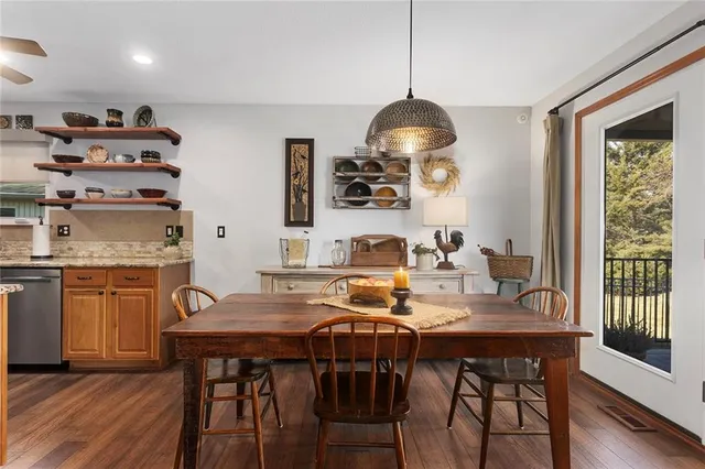 $425,000 | 15804 East 27th Street South, Independence, MO 64055