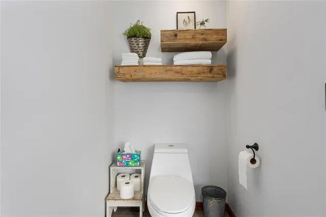 $425,000 | 15804 East 27th Street South, Independence, MO 64055