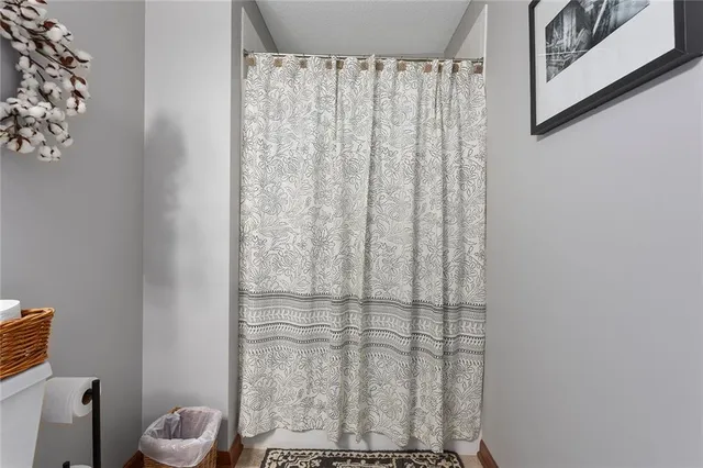 $425,000 | 15804 East 27th Street South, Independence, MO 64055