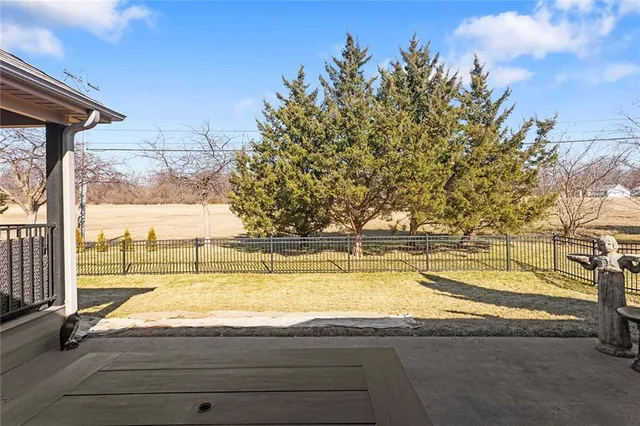 $425,000 | 15804 East 27th Street South, Independence, MO 64055