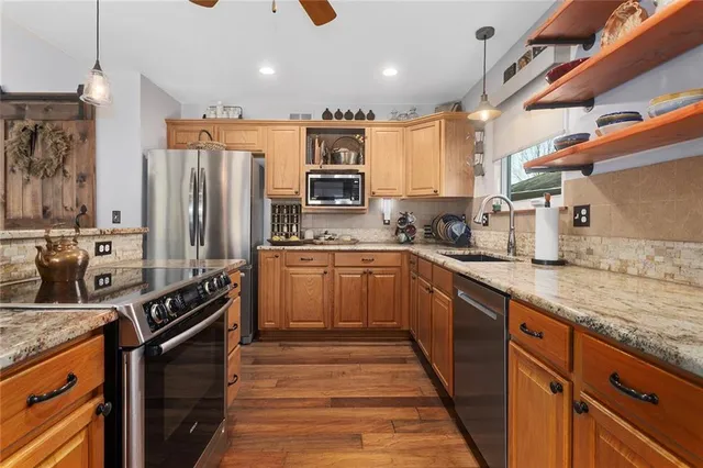 $425,000 | 15804 East 27th Street South, Independence, MO 64055