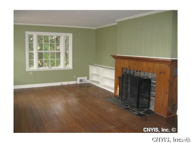 202 Halton Road De Witt, NY 13224 - Photo 11 of 21 Living Room