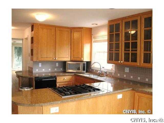 202 Halton Road De Witt, NY 13224 - Photo 6 of 21 Kitchen