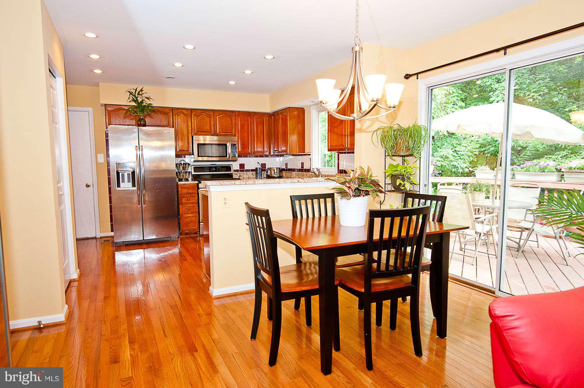 8542 Hooes Road Springfield, VA 22153 - Photo 11 of 30 Breakfast Area and Kitchen