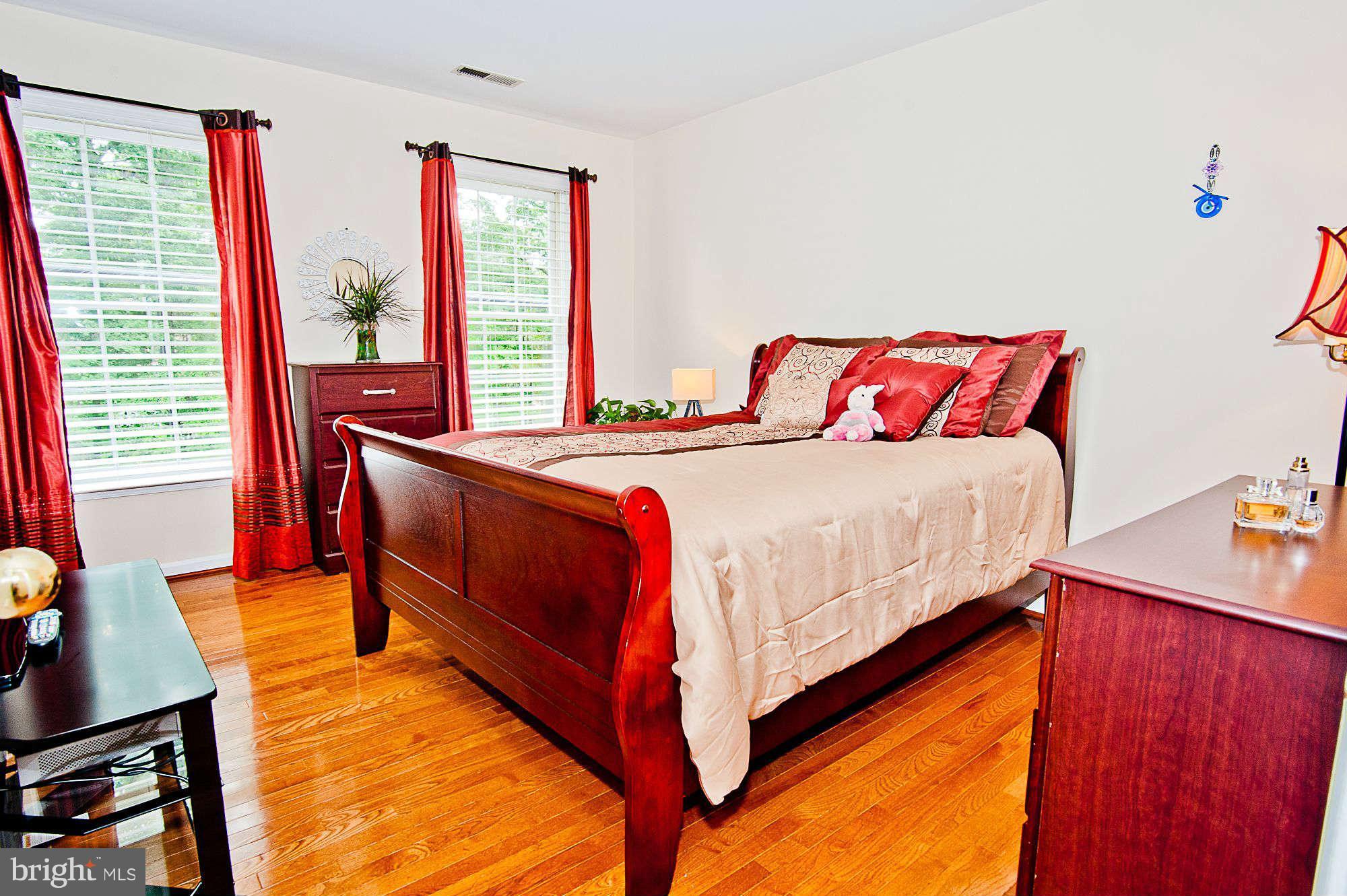 8542 Hooes Road Springfield, VA 22153 - Photo 20 of 30 Bedroom 3