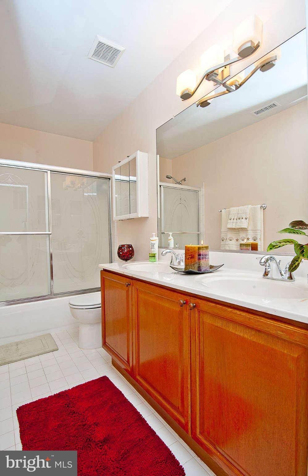 8542 Hooes Road Springfield, VA 22153 - Photo 22 of 30 Bathroom 2