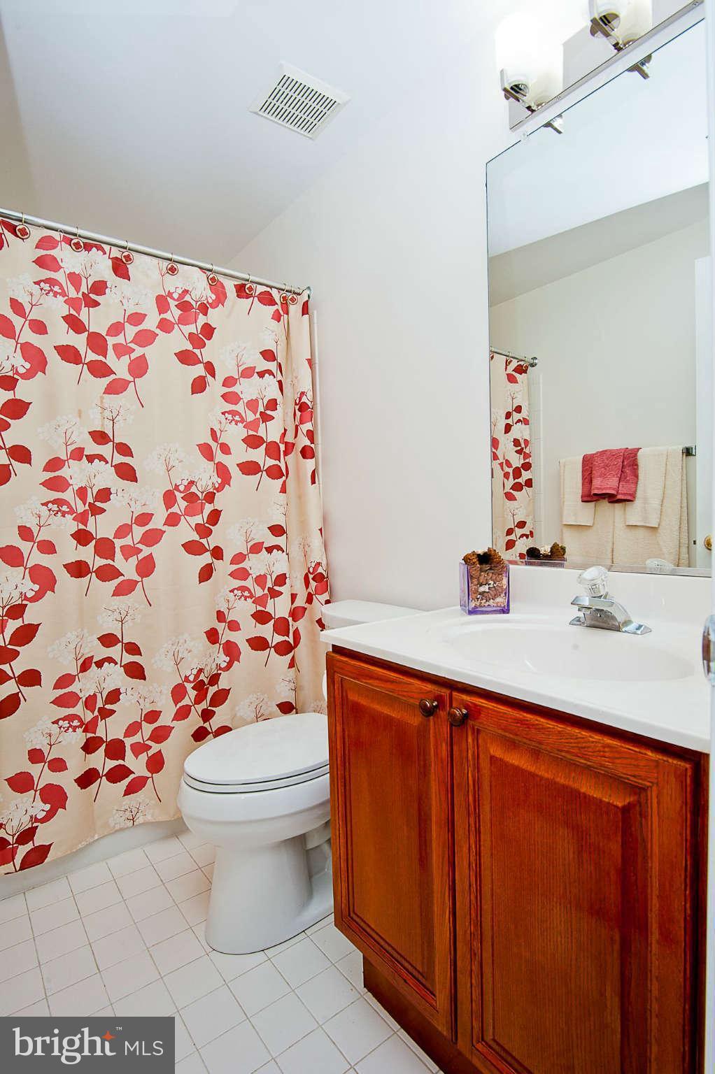 8542 Hooes Road Springfield, VA 22153 - Photo 25 of 30 Bathroom 3