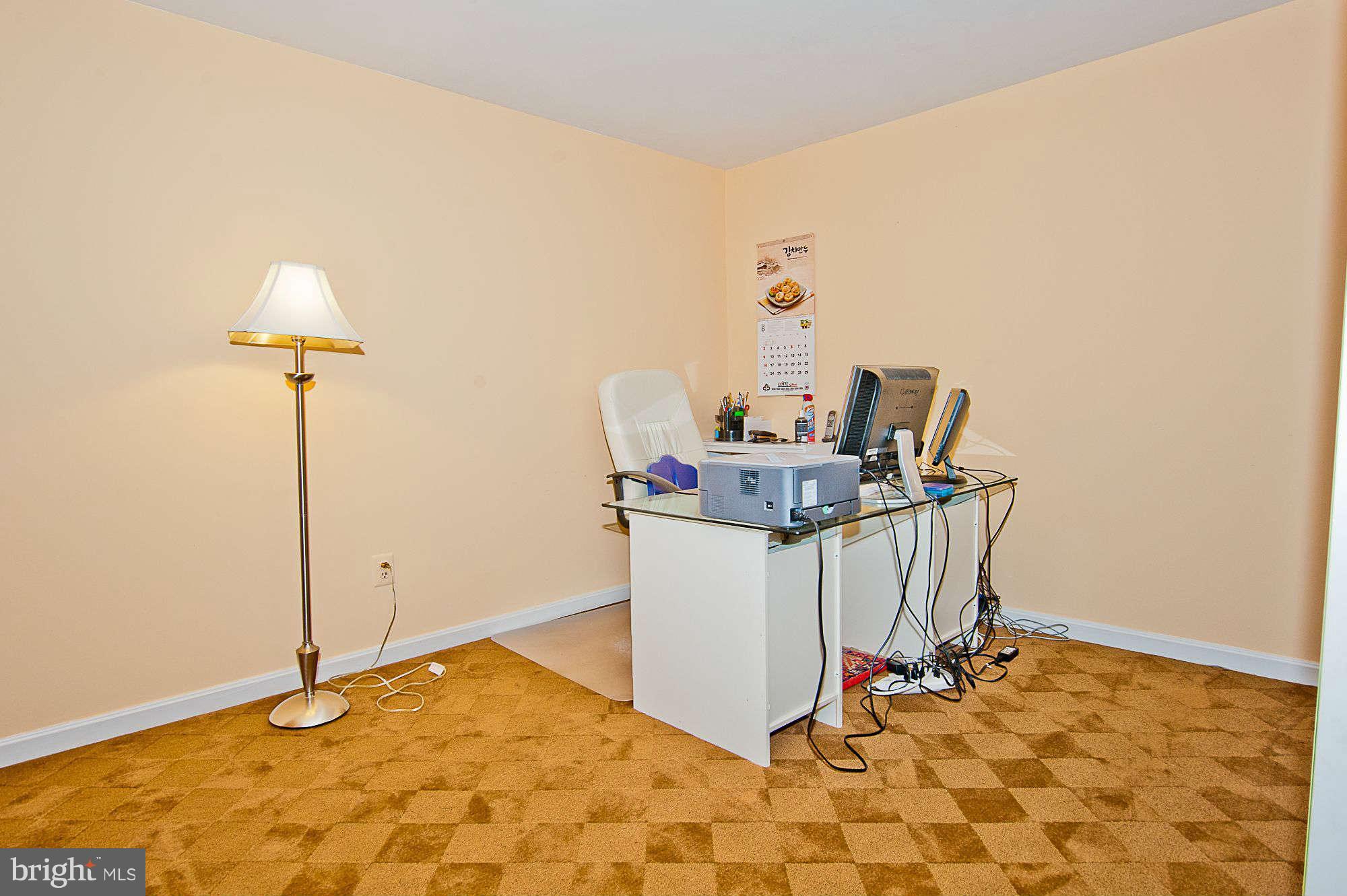 8542 Hooes Road Springfield, VA 22153 - Photo 26 of 30 Den