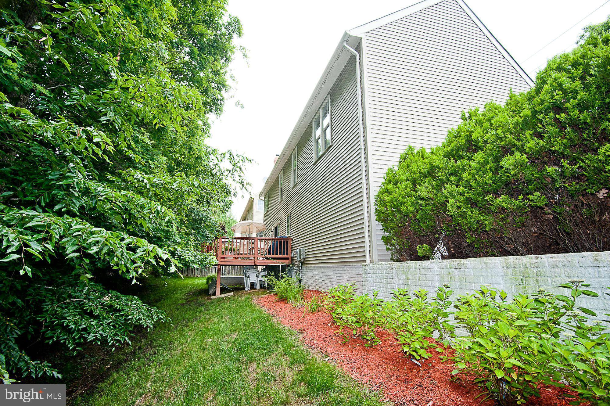 8542 Hooes Road Springfield, VA 22153 - Photo 30 of 30 Exterior Rear