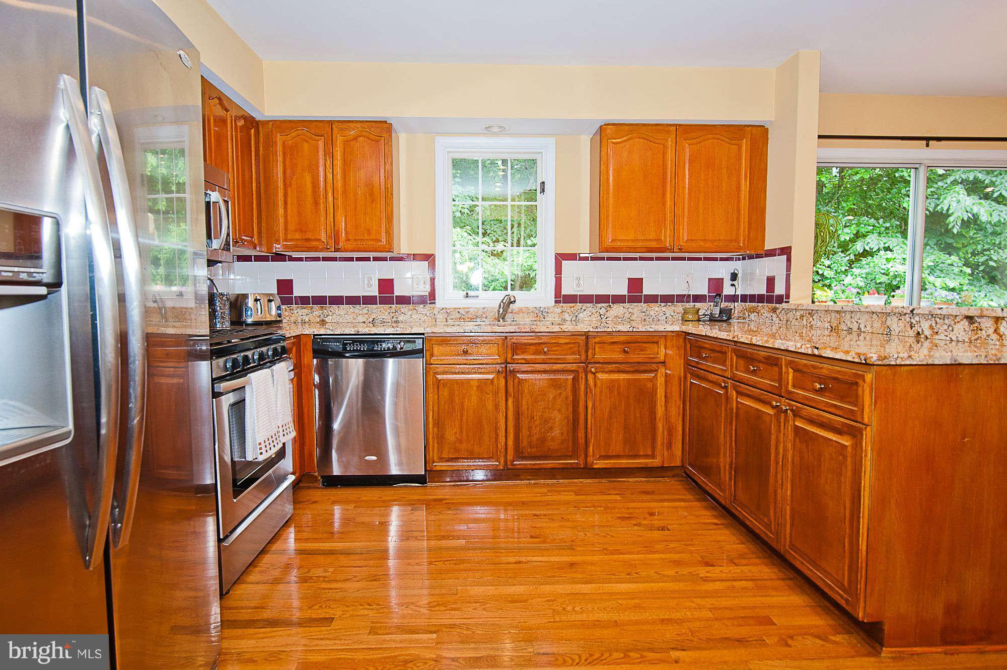 8542 Hooes Road Springfield, VA 22153 - Photo 10 of 30 Kitchen