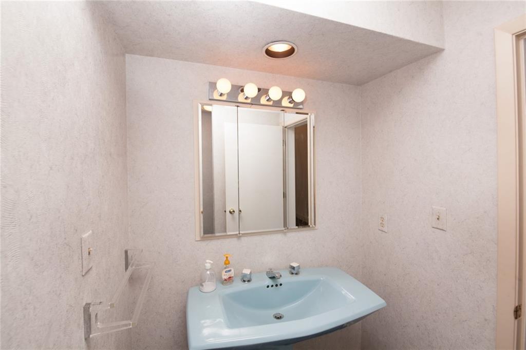 8801 Sargent Road Indianapolis, IN 46256 - Photo 23 of 48 Gallery Image 23