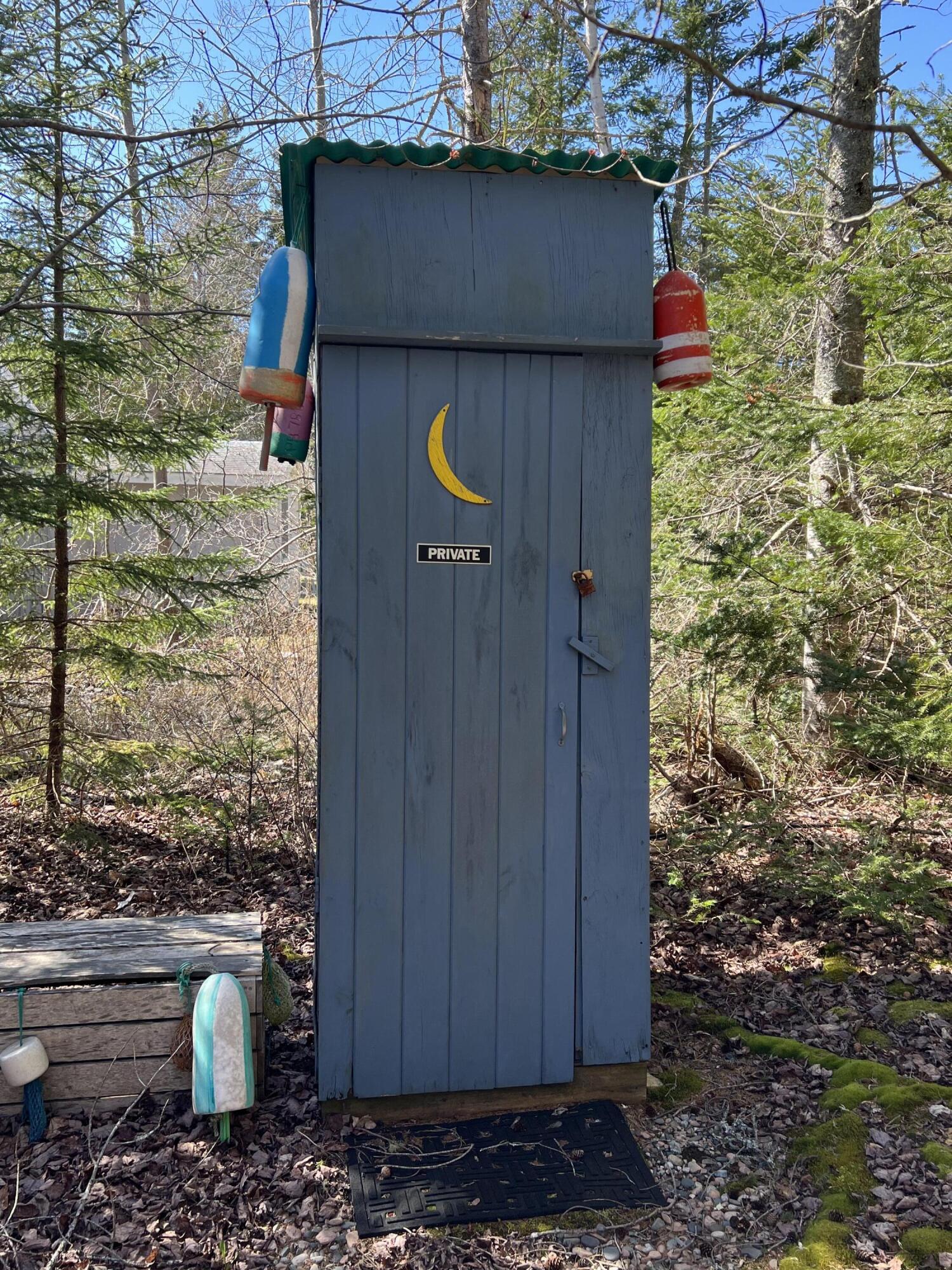 41 Eagle View Road Gouldsboro, ME 04607 - Photo 25 of 29 Out House
