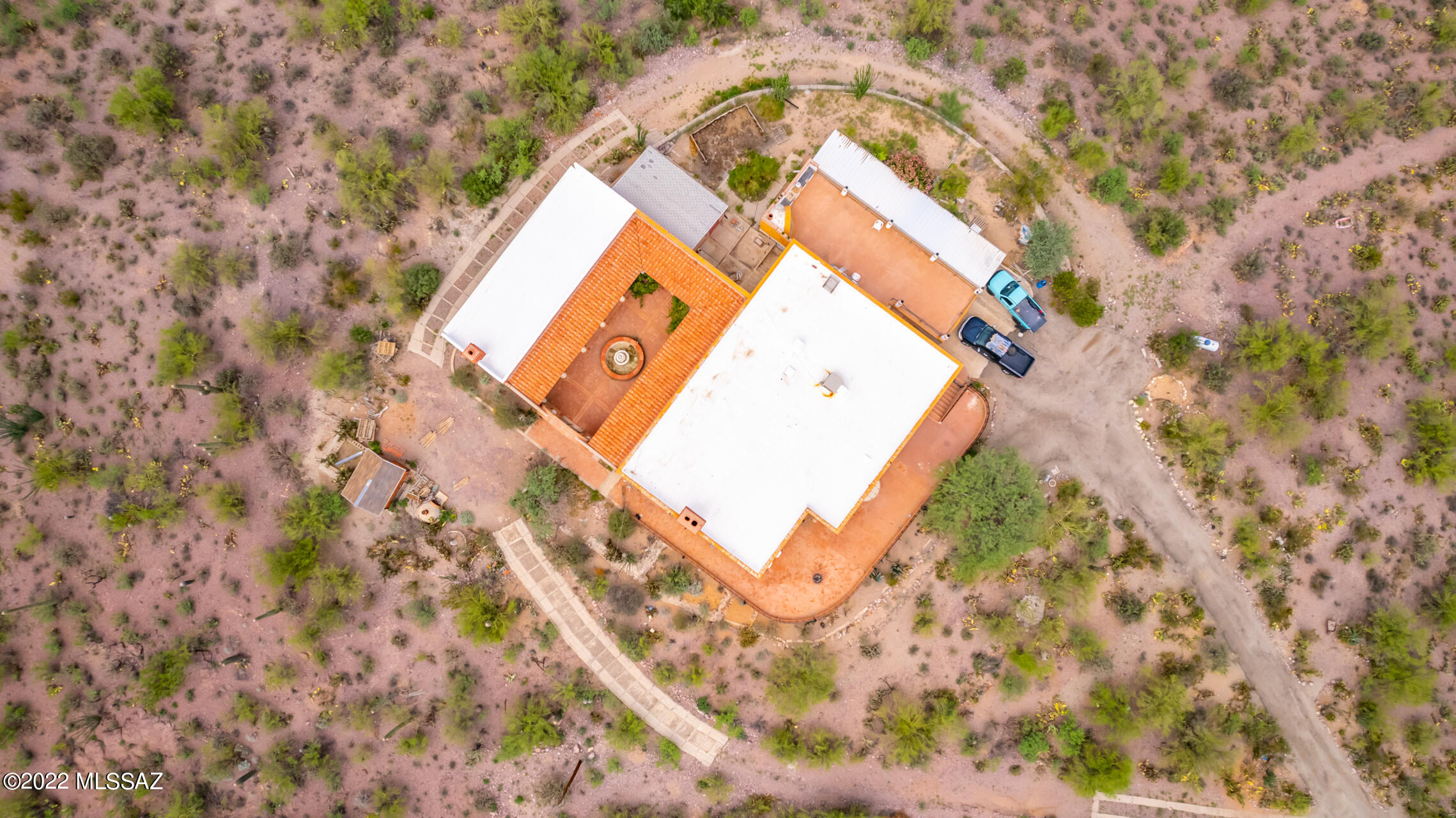6350 South Caballo Road Tucson, AZ 85746 - Photo 2 of 48 Gallery Image 2