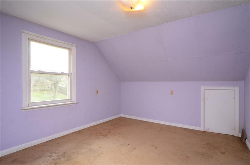 3104 Heights Road Aliquippa, PA 15001 - Photo 23 of 25 5th bedroom upper level
