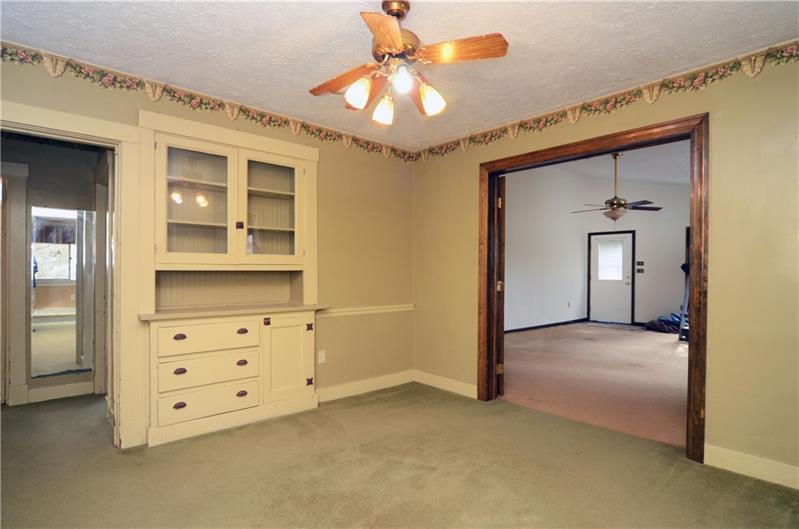 3104 Heights Road Aliquippa, PA 15001 - Photo 7 of 25 Charming dining room for holiday meals