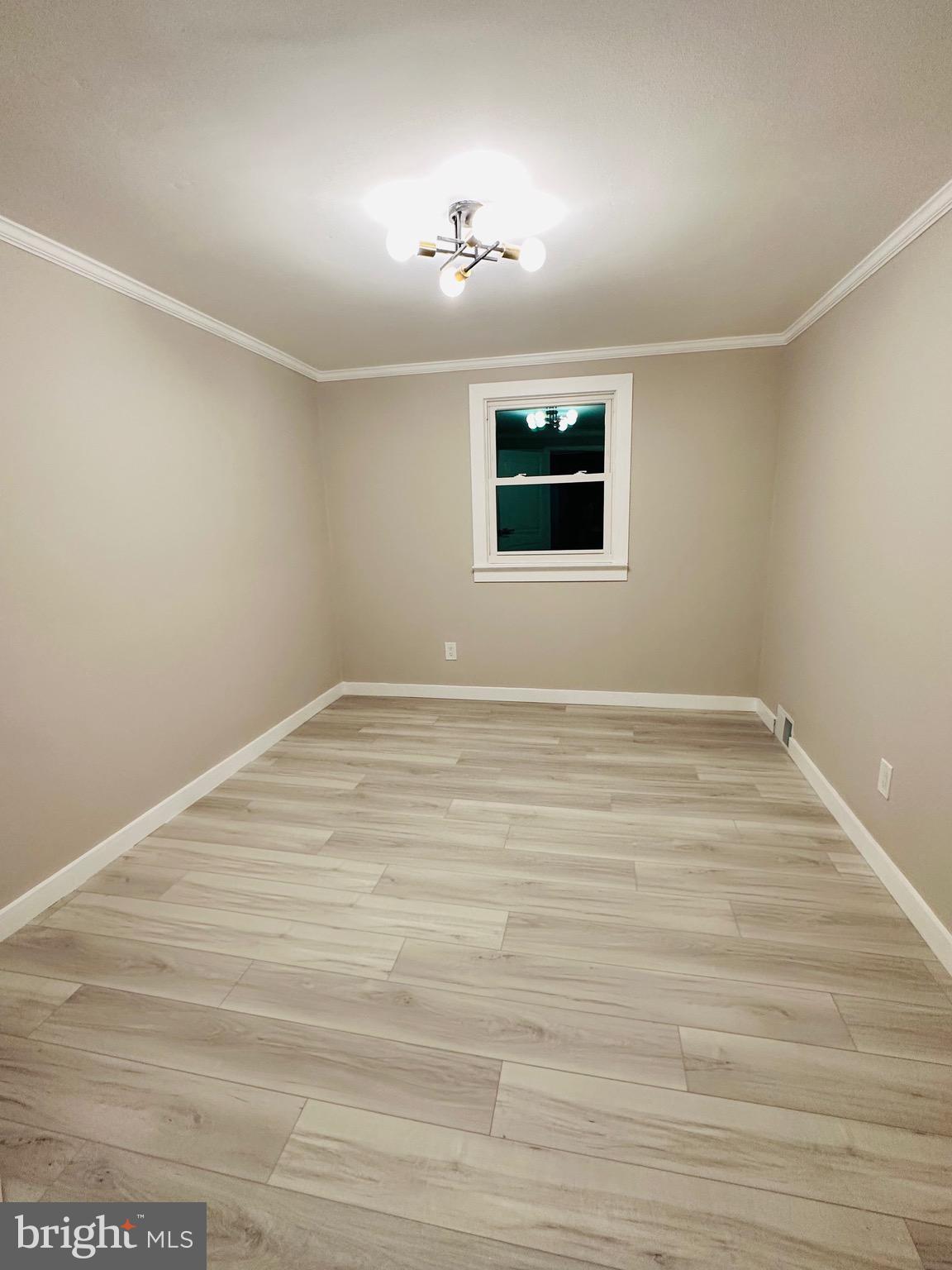 9709 Lochwood Road Philadelphia, PA 19115 - Photo 13 of 21 Gallery Image 13