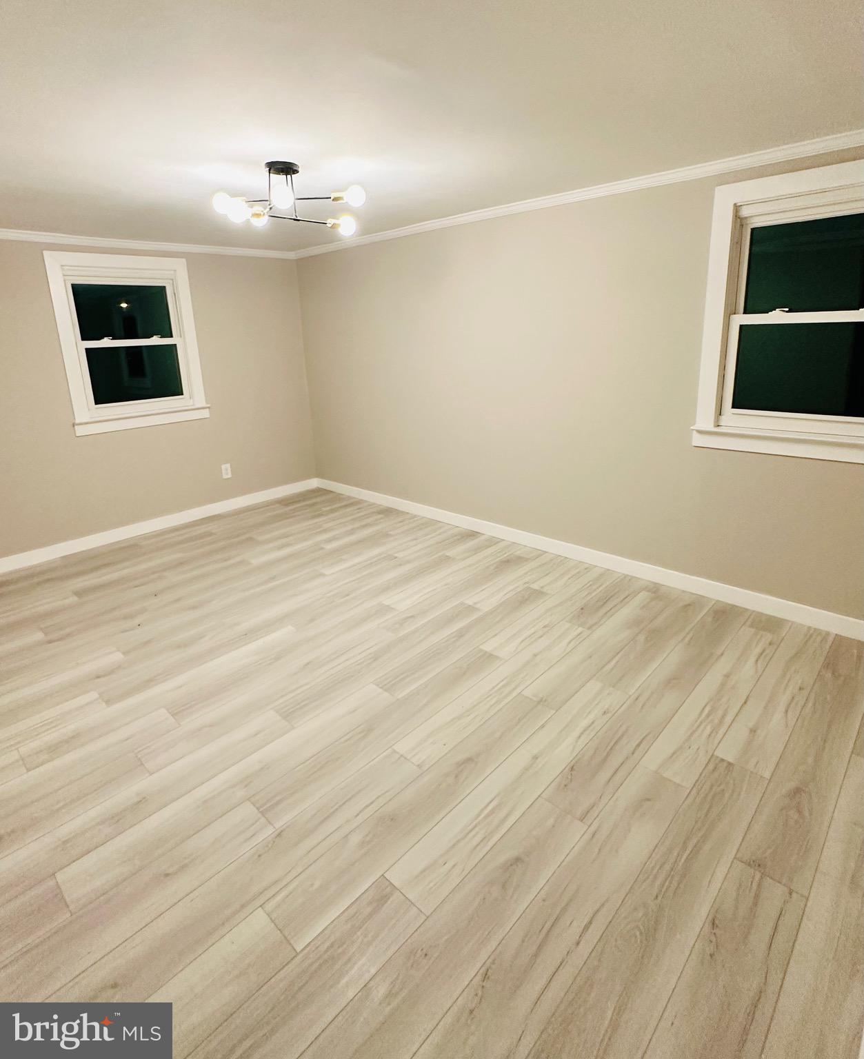 9709 Lochwood Road Philadelphia, PA 19115 - Photo 14 of 21 Gallery Image 14