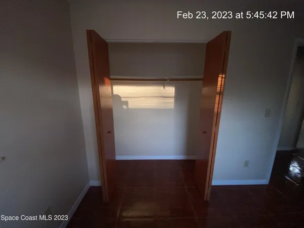 a view of walk in closet