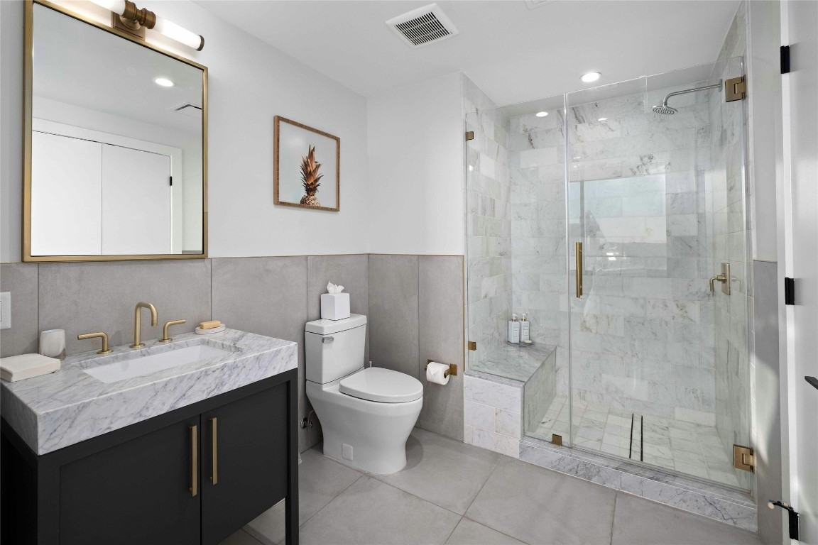 70 Rainey Street, Unit 1506 Austin, TX 78701 - Photo 17 of 33