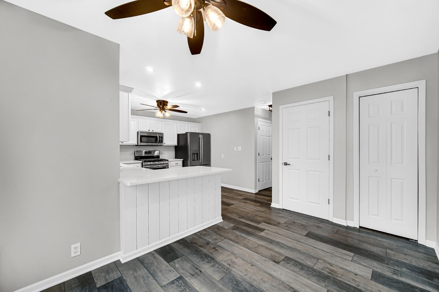 276 Spring Wood Court Porter, IN 46304 - Photo 8 of 24 1500x1000