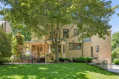 $1,199,000 | 957 Wade Street, Highland Park, IL 60035