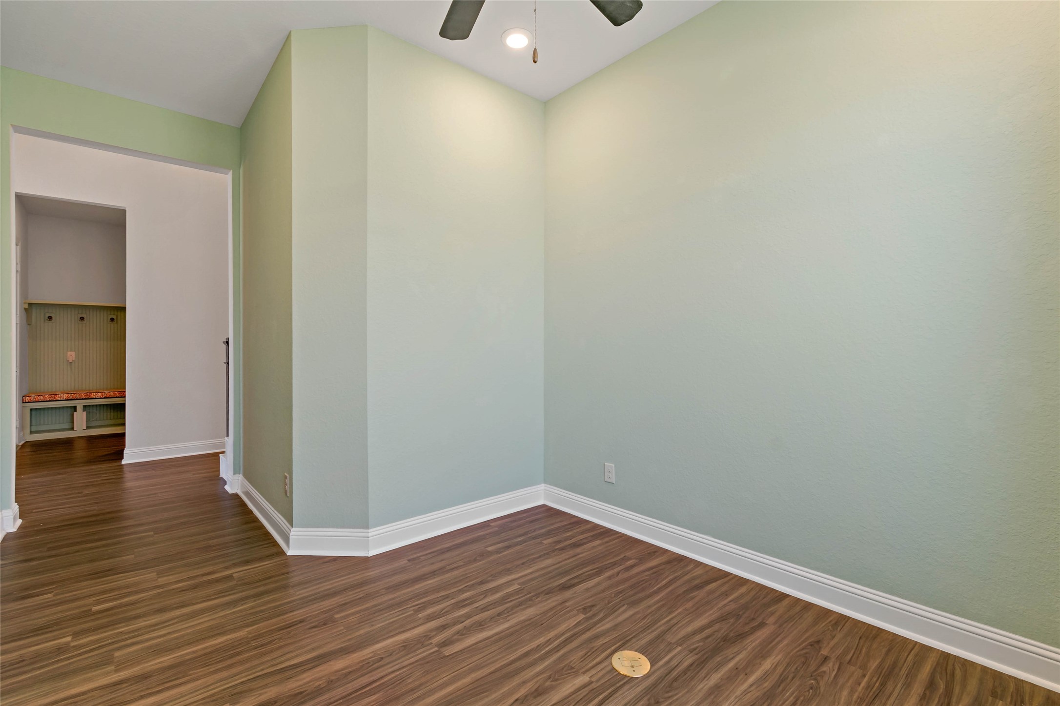 4802 Gingerwood Trace Lane Rosharon, TX 77583 - Photo 8 of 44 a view of a livingroom with wooden floor