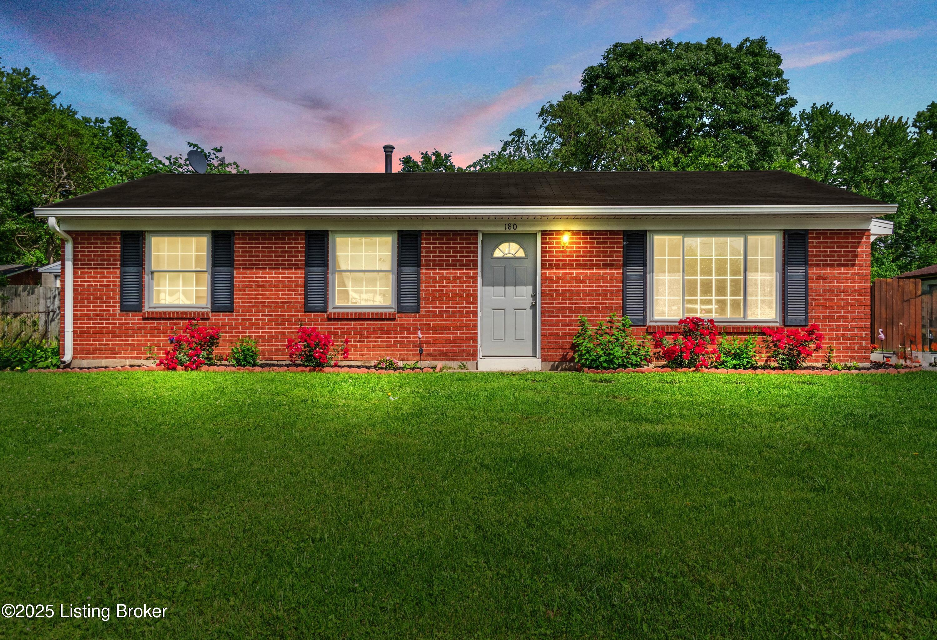 180 Valley Road Louisville, KY 40229 - Photo 1 of 29 Main