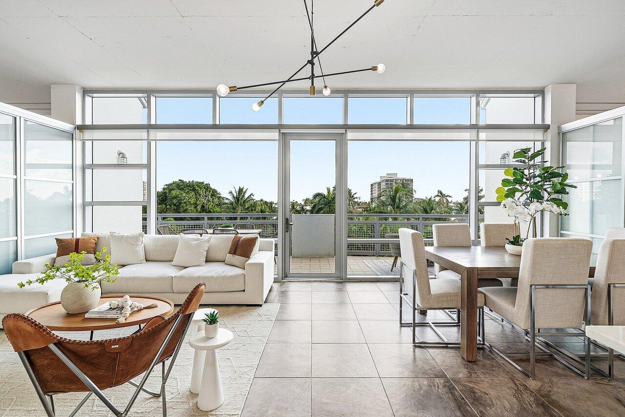 365 Southeast 6th Avenue, Unit 403 Delray Beach, FL 33483 - Photo 2 of 29 002-365Southeast6thAvenue-403-DelrayBeac