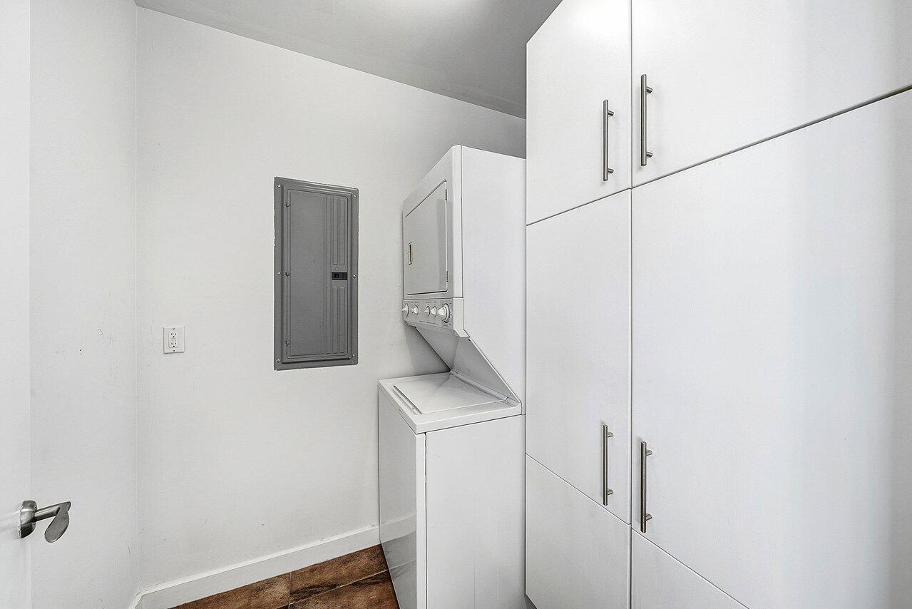 365 Southeast 6th Avenue, Unit 403 Delray Beach, FL 33483 - Photo 25 of 29 014-365Southeast6thAvenue-403-DelrayBeac