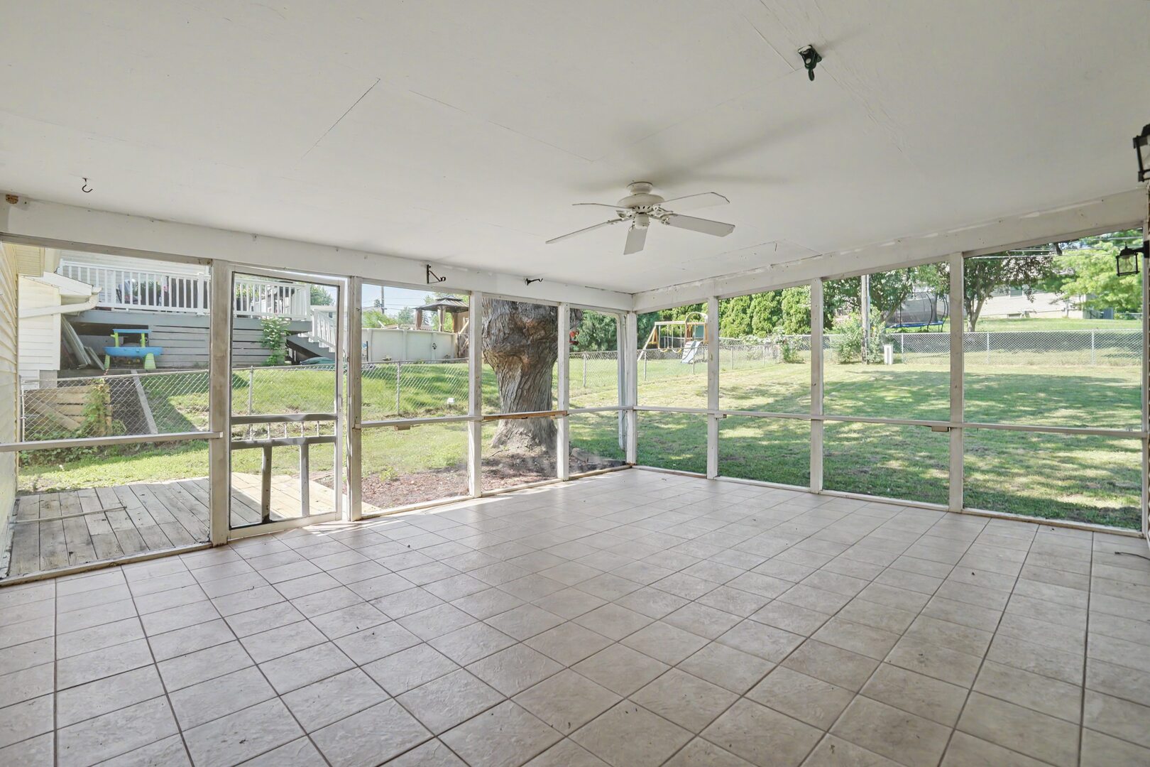 532 Meadowview Drive Clinton, IA 52732 - Photo 10 of 29