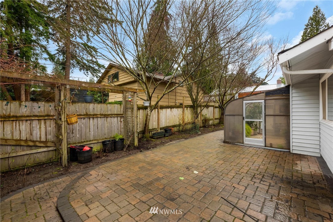 10602 231st Street Southwest Edmonds, WA 98020 - Photo 24 of 31 Gallery Image 24